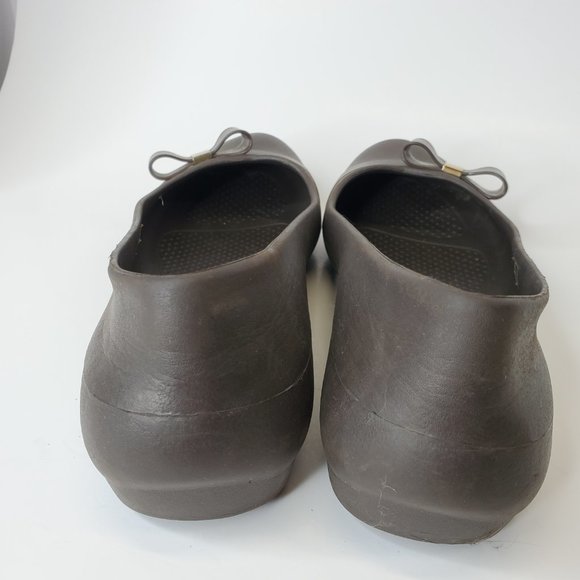 Crocs Wm's Size 11  Gianna Brown Round Toe Waterproof Slip On  Bow Ballet Flats. - Picture 3 of 10
